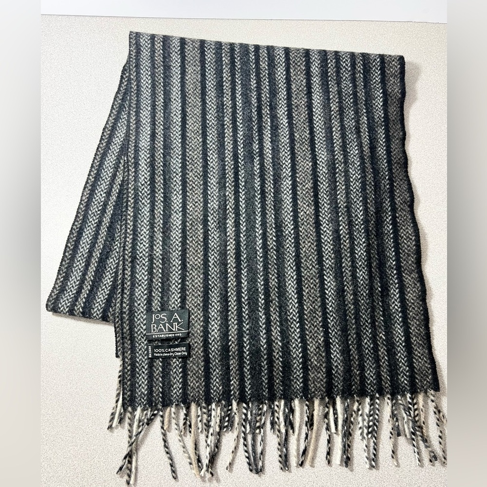 100% Cashmere Men’s Scarf Herringbone Stripe Gray Black Fringe Jos. A. Banks